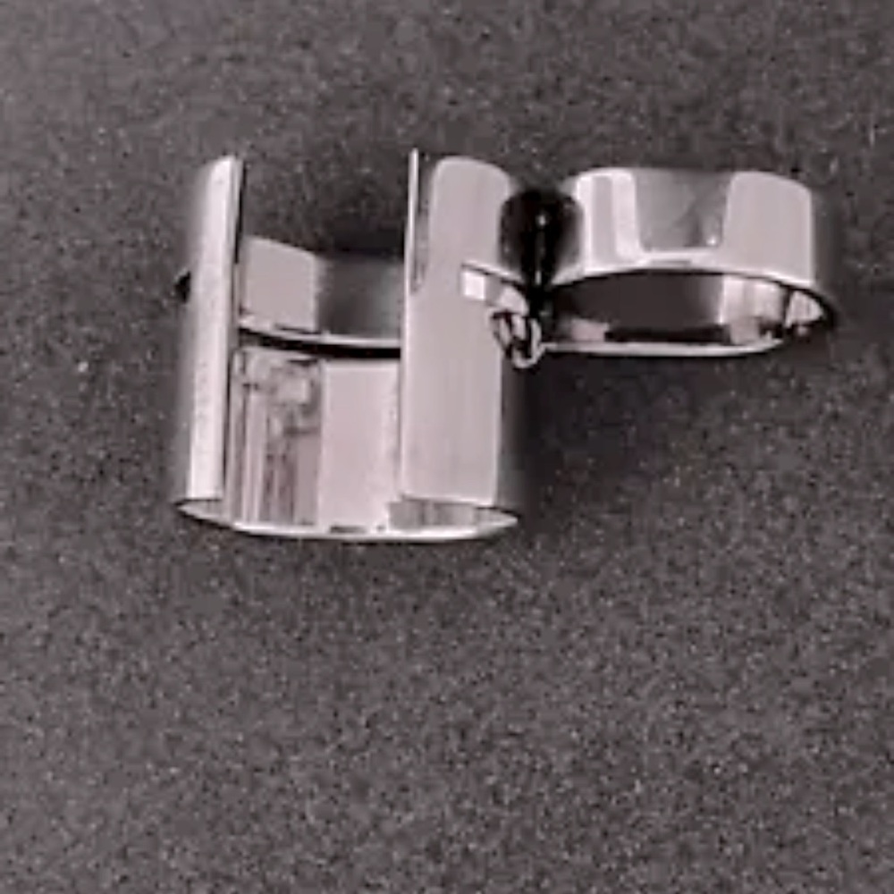 ALEXANDER MCQUEEN  Double Ring in Antique Silver